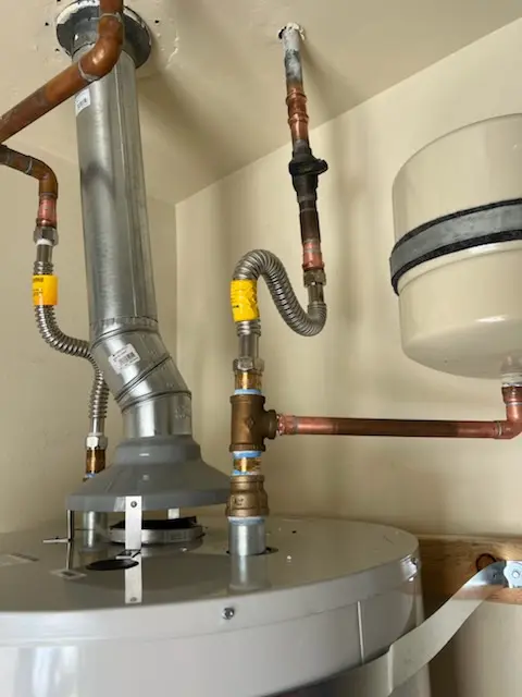 Water heater installation and plumbing repair in Colmar